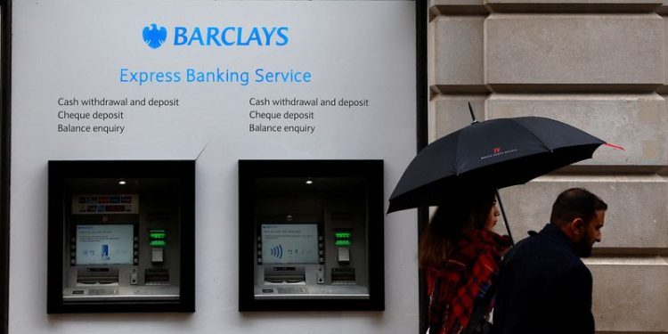 Barclays to pay $4 million to settle US CFTC charges over swap reporting