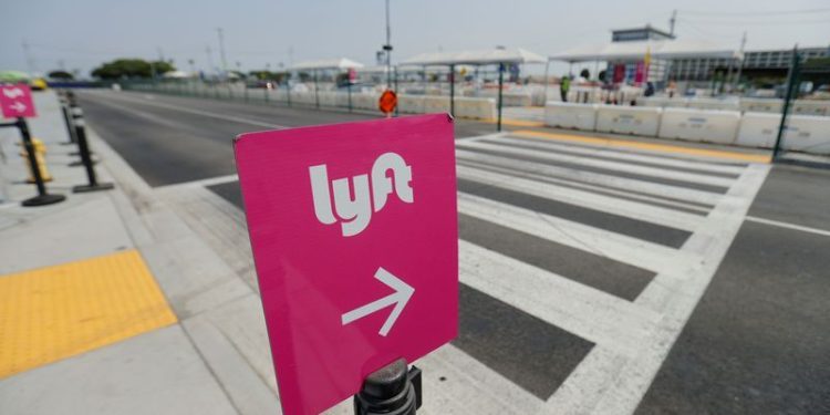 Lyft announces measures to improve driver pay