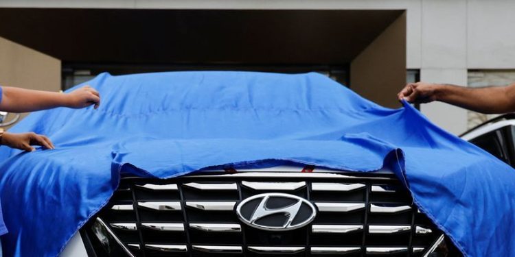 Hyundai prices $3 billion India IPO at 1,865-1,960 rupees per share