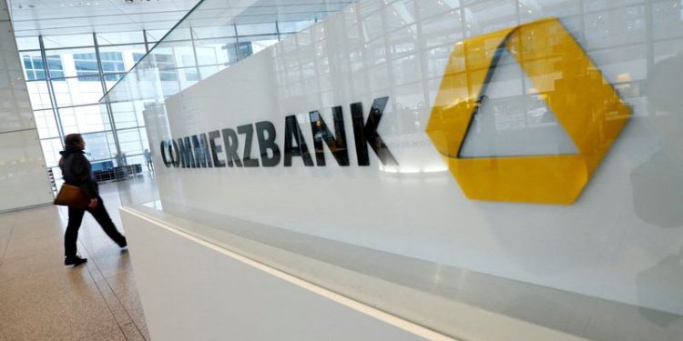Verdi union against Commerzbank cross-border merger regardless of bidder nationality