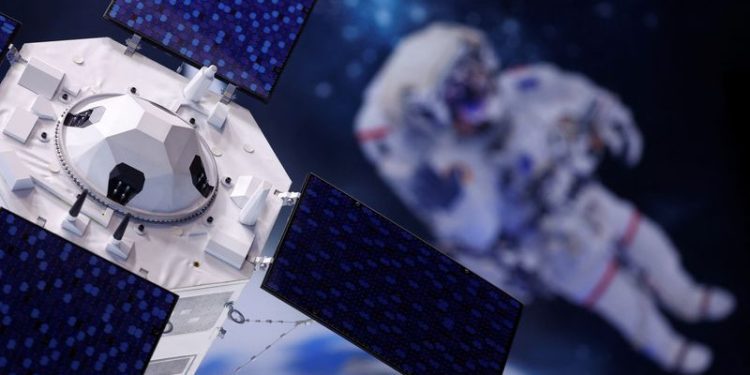 Moon race, private competition in focus as space powers gather in Milan