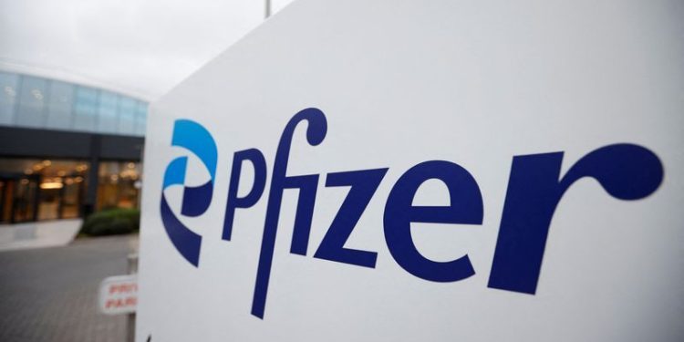 Pfizer taps Vanguard veteran for board amid fight with Starboard