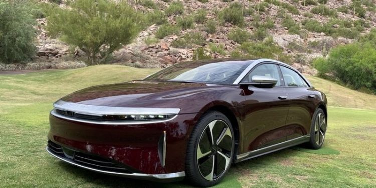 Lucid sparks selloff with plan for dilutive new stock sale, Q3 loss expectations