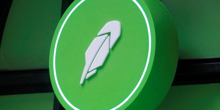 Robinhood launches desktop platform, adds futures and index options trading to app