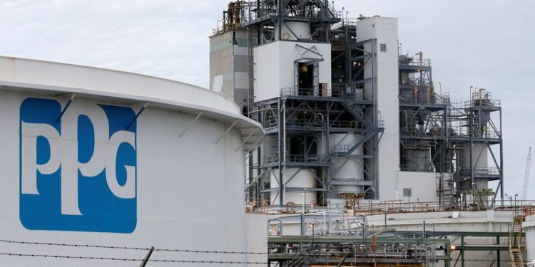 PPG to lay off 1,800 employees in cost-cut drive, sell coatings unit