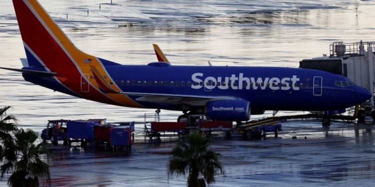 Elliott, Southwest Airlines near deal to avert board battle, Bloomberg News reports