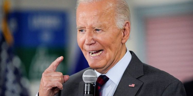 Biden administration launches broad inquiry into air travel competition market