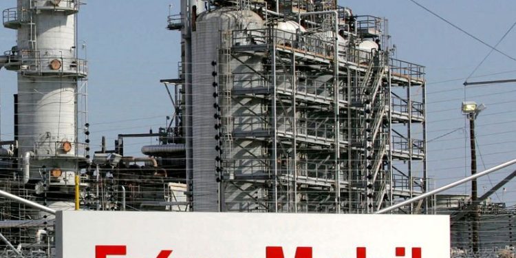 Exxon Mobil, Qatar get 3-year extension to build their LNG plant in Texas