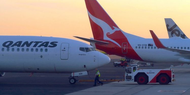 Australia’s Qantas lifts domestic revenue estimates, lowers fuel cost forecast