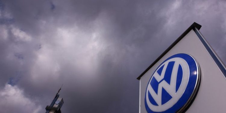 Auto dealer groups to challenge Scout Motors decision to sell directly to US consumers