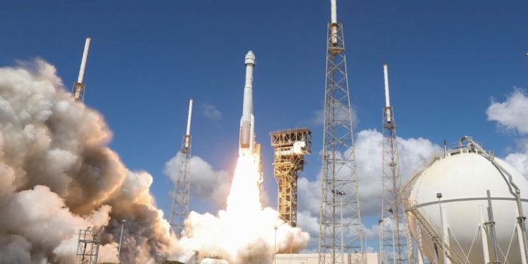 Boeing exploring sale of its space business, WSJ reports