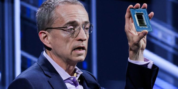 Special Report-Inside Intel, CEO Pat Gelsinger fumbled the revival of an American icon