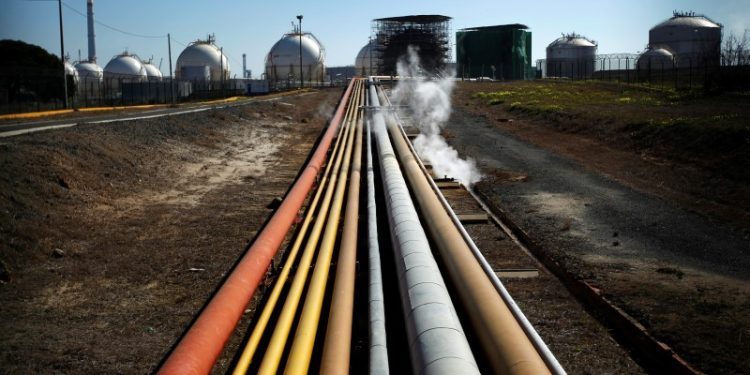 Galp shares down following Q3 profit decline