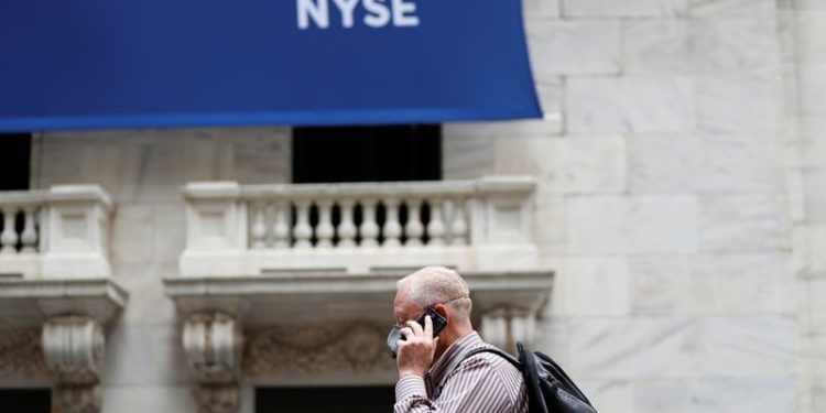 U.S. stocks mixed at close of trade; Dow Jones Industrial Average down 0.80%