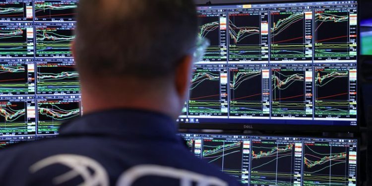 Futures pull back as focus turns from election to economic data