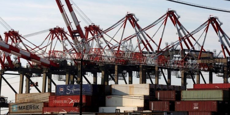 US East Coast, Gulf Coast ports employer says no significant progress on key contract issue