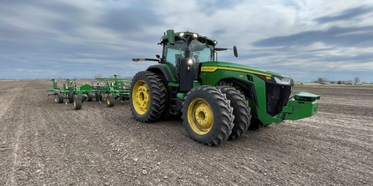Deere forecasts annual profit below estimates as farm equipment demand slumps