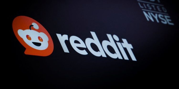 Reddit down for thousands of users, Downdetector shows