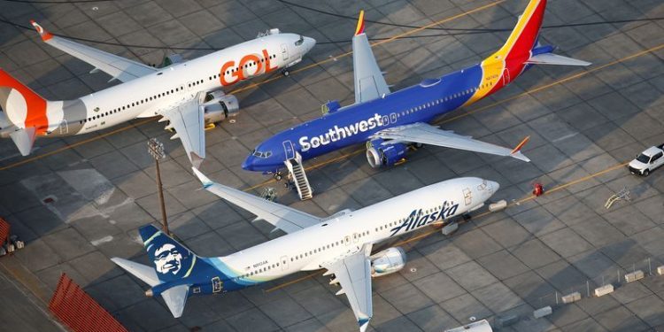 FAA plans to review 737 MAX engine issue after bird strike incidents