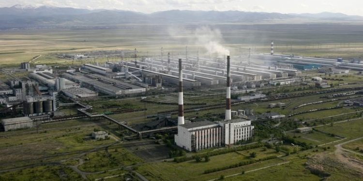 Wendel mulls $2.1 billion deal to sell chemical maker Stahl- Bloomberg