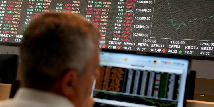 Brazil stocks lower at close of trade; Bovespa down 2.40%