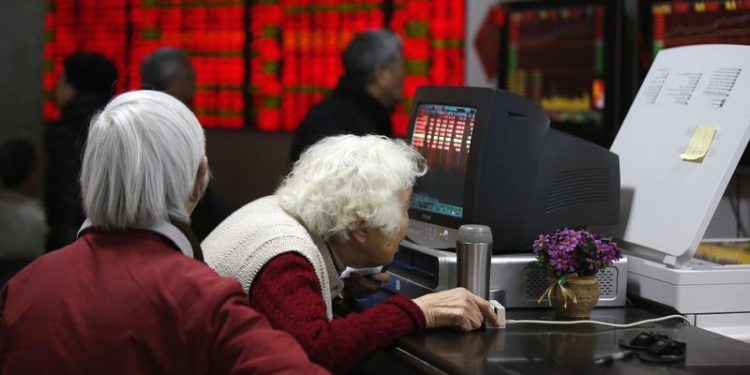 Asia FX slips ahead of Fed rate decision, dollar remains near 3-week high