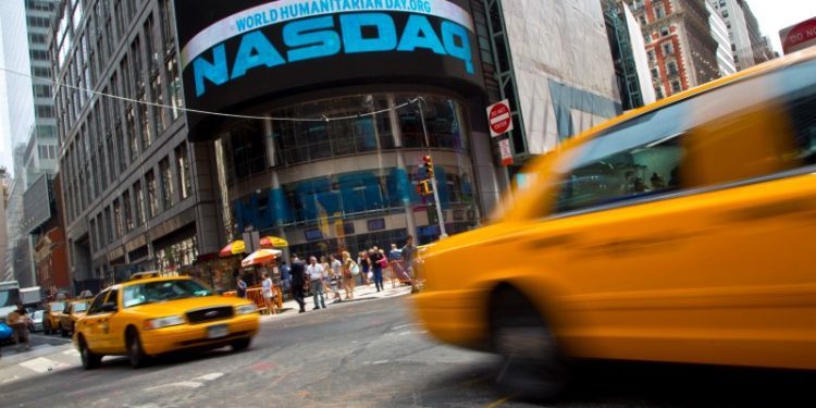 Rosenblatt starts MongoDB at buy, neutral on Rubrik