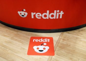 Reddit tests AI-powered feature to answer user queries