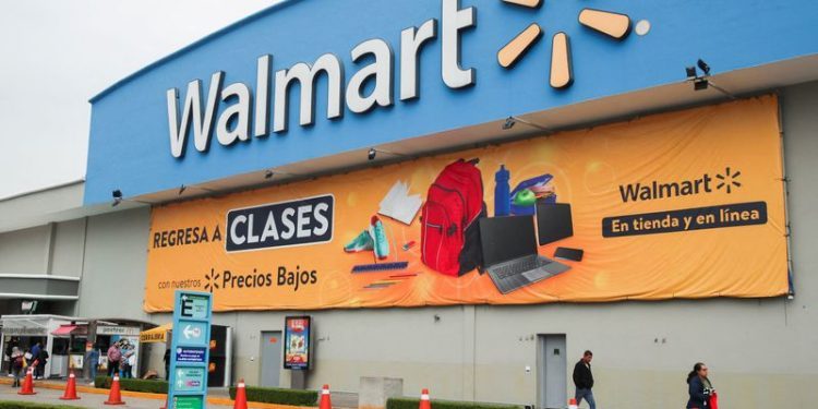 Walmart’s Mexican unit faces more fines if it defies antitrust resolution, regulator says