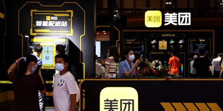 Walmart partners with delivery firm Meituan in China