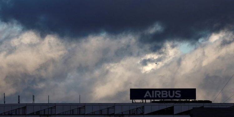 Eutelsat announces contract with Airbus for 100 satellites