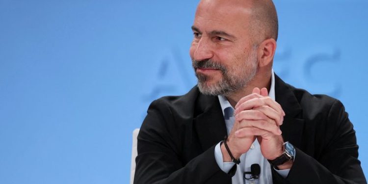 Uber and its CEO donate $1 million each to Trump’s inaugural fund