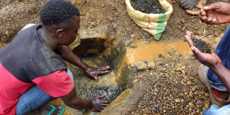 Apple says it has told suppliers to stop buying minerals from Congo