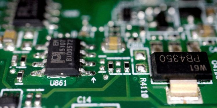 US finalizes up to $6.75 billion in chips awards for Samsung, Texas Instruments, Amkor