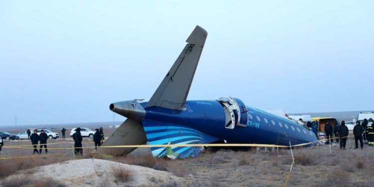Exclusive-People on crashed Azerbaijani plane say they heard bangs before it went down