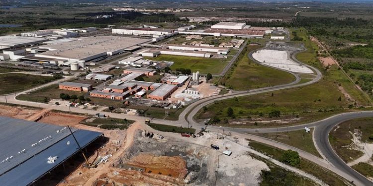 Exclusive-Brazil yanks temp work visas for China’s BYD after trafficking claims