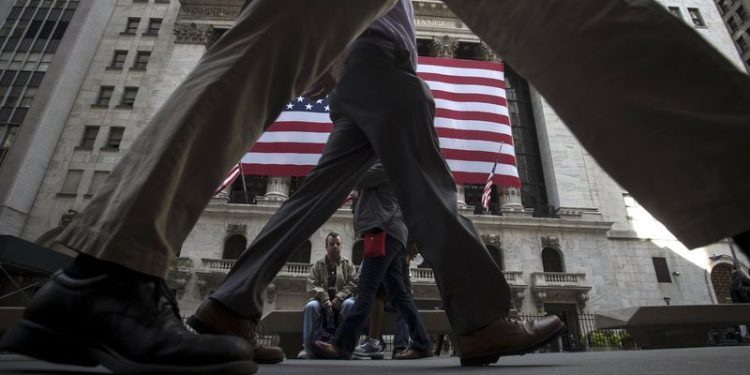 U.S. stocks mixed at close of trade; Dow Jones Industrial Average down 0.25%