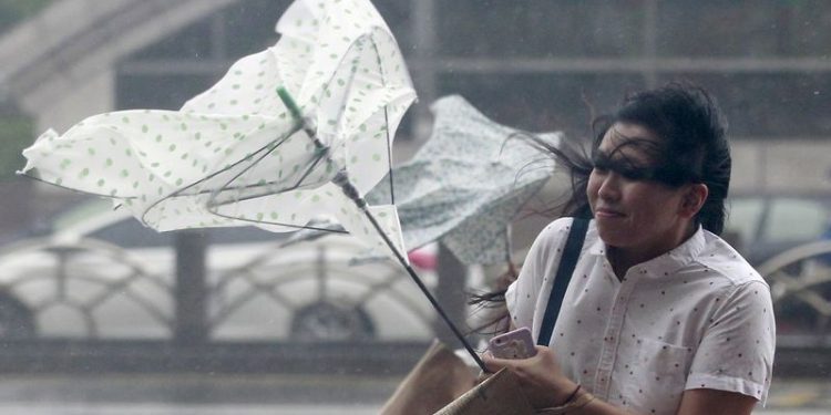 Taiwan stocks lower at close of trade; Taiwan Weighted down 0.37%