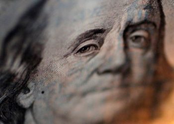 Asia FX muted, dollar steady as Fed rate decision looms