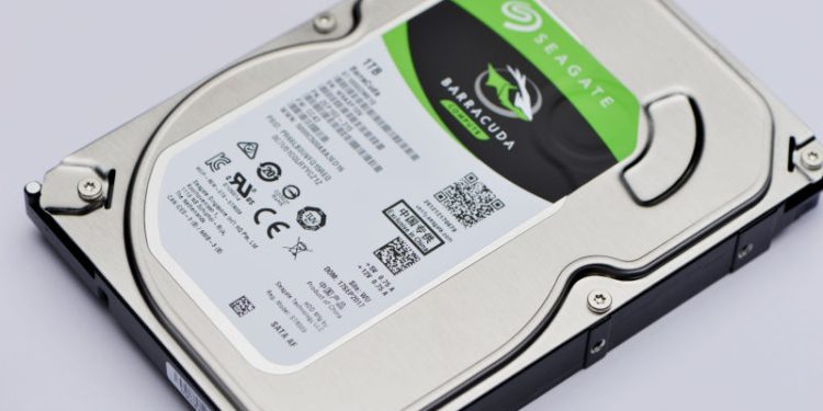 Seagate on track with fiscal Q2 revenue, faces production delays