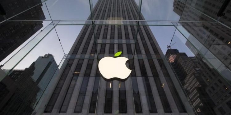 Apple in talks with Barclays to replace Goldman Sachs card deal- Reuters