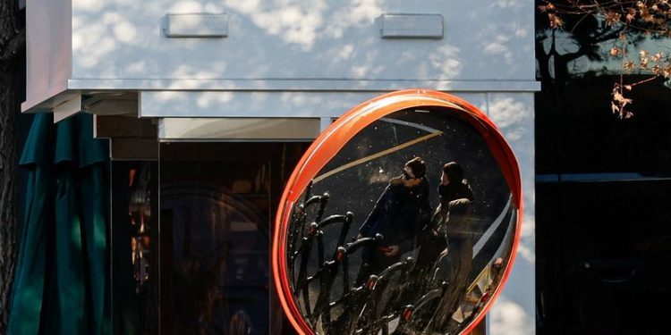 South Korean presidential security chief to appear for questioning by police on Friday