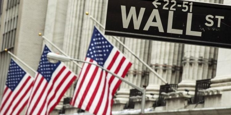 Stock market today: S&P 500 falls as strong payrolls tee up prolonged Fed pause