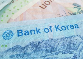 Asia FX: Yen surges on BOJ rate hike bets; won unchanged after BOK hold