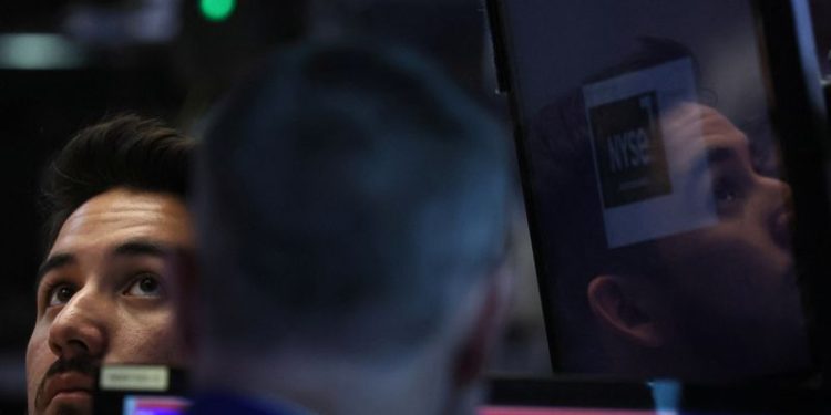 Concentration a key risk as 2025 gets underway, Barclays warns